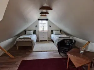 Gårdshus Med Spabad Utomhus