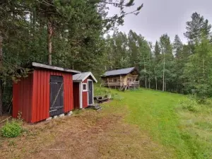 Lakeside Wilderness Cabin