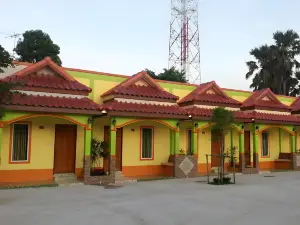 Romruen Resort