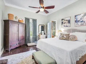 Drackett House by Whiskey Properties