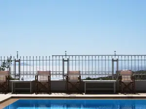 Chrysiida Suites