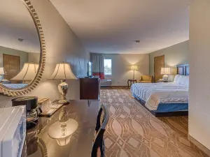 American Inn & Suites