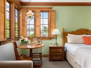 The la Conner Inn