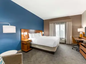 Comfort Inn & Suites Akron South