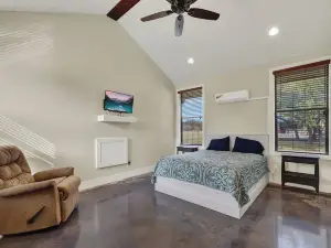 5 Bed Room House with Pool, Pickleball, Basketball, Sand Volley Ball on Hole #1