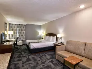 La Quinta Inn & Suites by Wyndham Springfield South