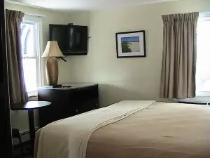 Shore Point Motel