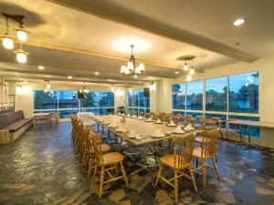 โรงแรมประจวบแกรนด์ Prachuap Grand Hotel