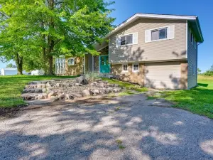 Lexington Home w/ Sunroom ~ 1 Mi to Lake Huron!
