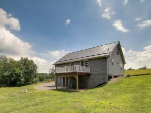 Fombell Home w/ Private Deck: 36 Mi to Pittsburgh