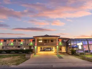 West End Motor Lodge