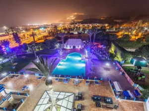 Oasis Hotel & Spa