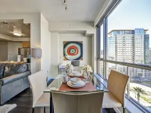 Global Luxury Suites at Woodbury