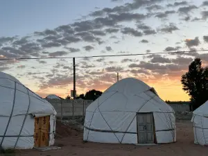 Guest House and Yurt Camp "Ailuu"