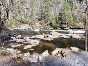 The Legend of Aska- Blue Ridge Cabin, River & Mtn Views, Hot Tub, Game Room