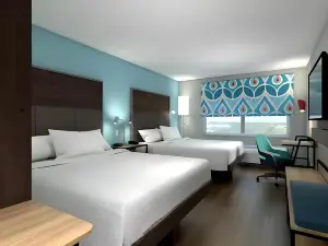 Tru by Hilton Miramar