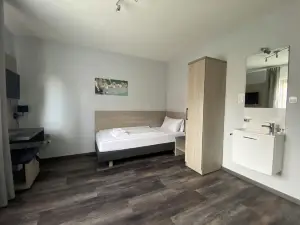 Landgasthof-Bikerhotel Arnold