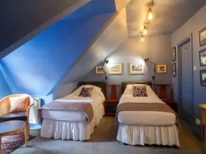 Hill View House Bed & Breakfast