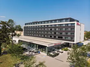 힐튼 가든 인 바이네르 뉘슈타트