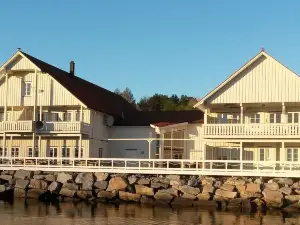 Tingvoll Fjordhotell