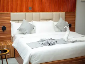Comfort Hub Hotel and suites