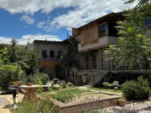 Mozaik Stone Hotel
