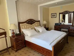 Yoshlik Hotel