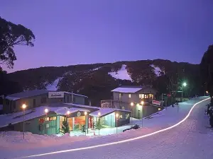 Alpine Hotel