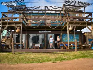 Mar de Fondo Hostel