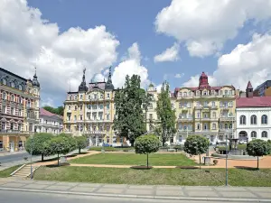 Ensana Hotel Pacifik