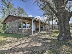 Cobblestone Cottage 10 Mi to Pomme de Terre!