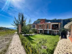 La Palapa & Posada Mía