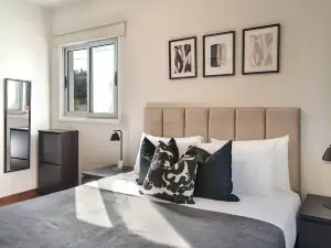Phaedrus Living Evergreen City Flat
