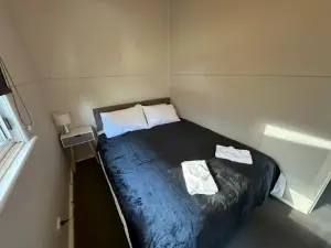 2 Bedroom Apartment Near Graftons Waterfront