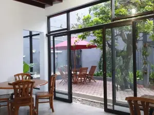 Guest House Syariah Harun Diana
