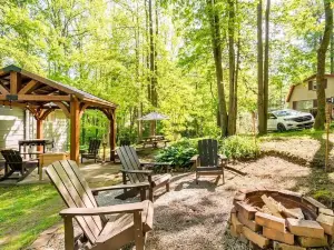4PelicansOhio: Relaxing Cabin Near Leesville Lake ~Pets Welcome~ 2 Queens & 1F
