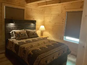 Family Friendly Waterfront Log Cabin on on the Wild & Scenic Clarion River