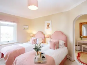 Beautiful 5-Bed House in Port Isaac