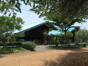 Phaiwan Baansawn Resort