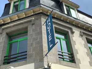 聖布里厄戰神廣場酒店