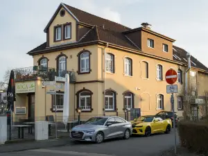Roca Restaurant Und Hotel