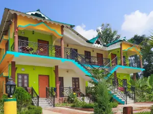 Resort Trimurti