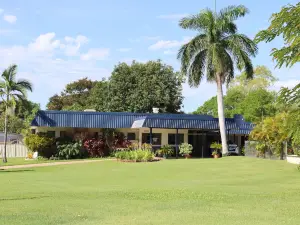 Country Road Motel