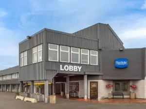 Travelodge by Wyndham Grande Prairie