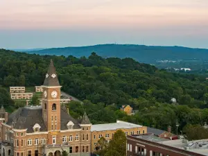 Graduate by Hilton Fayetteville, AR