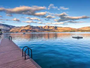 월드마크 첼란 - 레이크 하우스