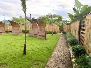 Royal Suites Port Barton