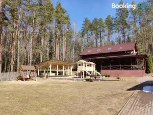 Lesnoy Holiday Home