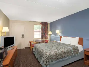 Days Inn by Wyndham Lincolnton