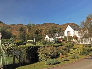 Ardlui Hotel